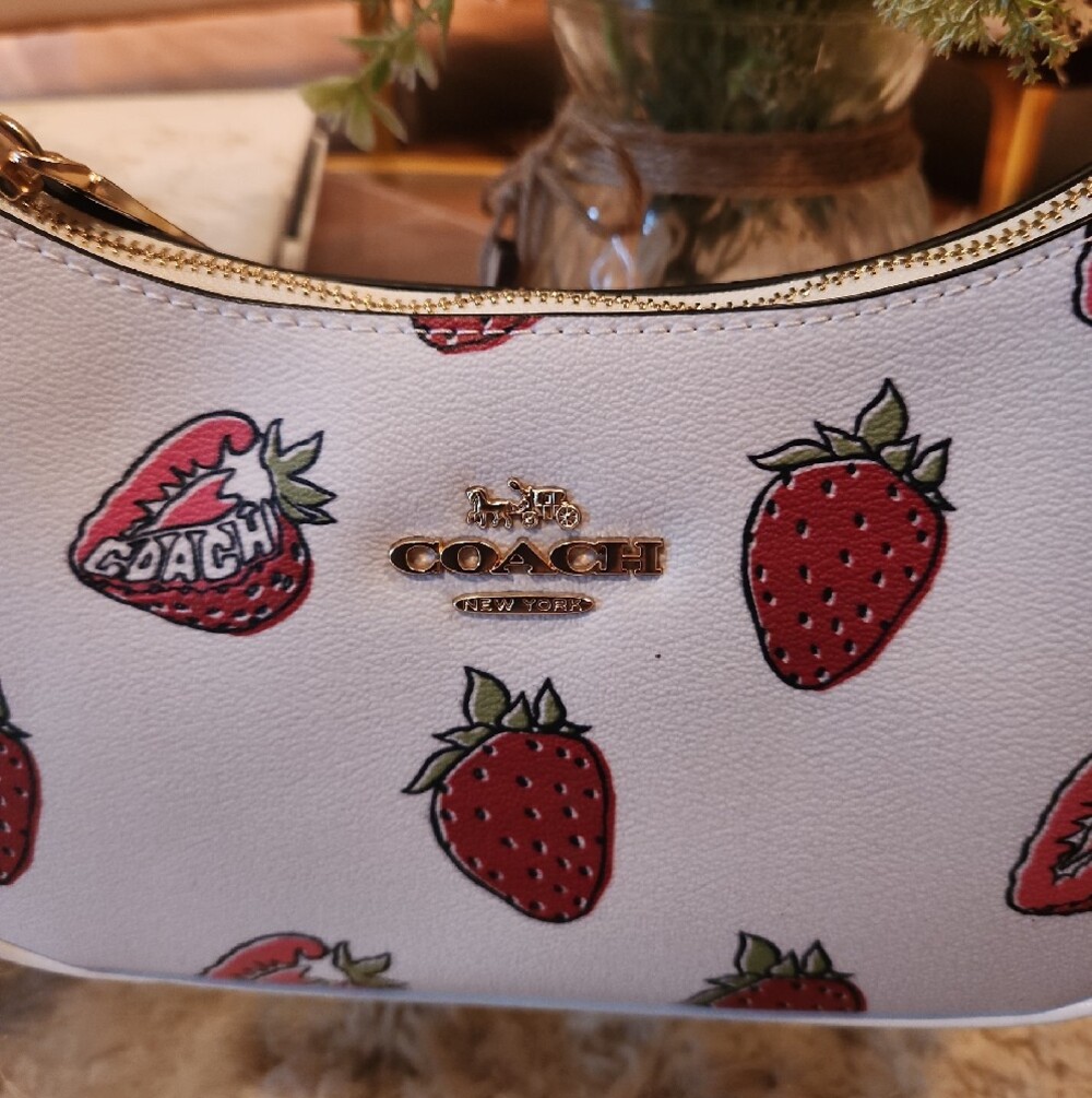 COACH White Leather Mini Bag with Strawberry Print and Gold Hardware - Picture 2 of 9